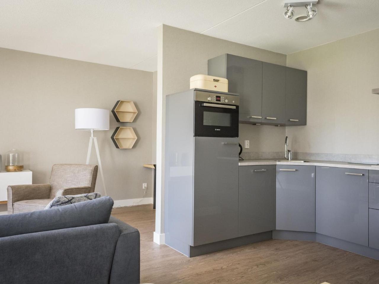 Apartment In Tasteful Farmhouse In De Cocksdorp מראה חיצוני תמונה
